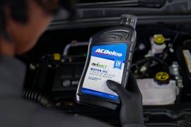 6-QT ACDELCO GM OE DEXOS1® 
FULL SYNTHETIC OIL CHANGE AND TIRE ROTATION*